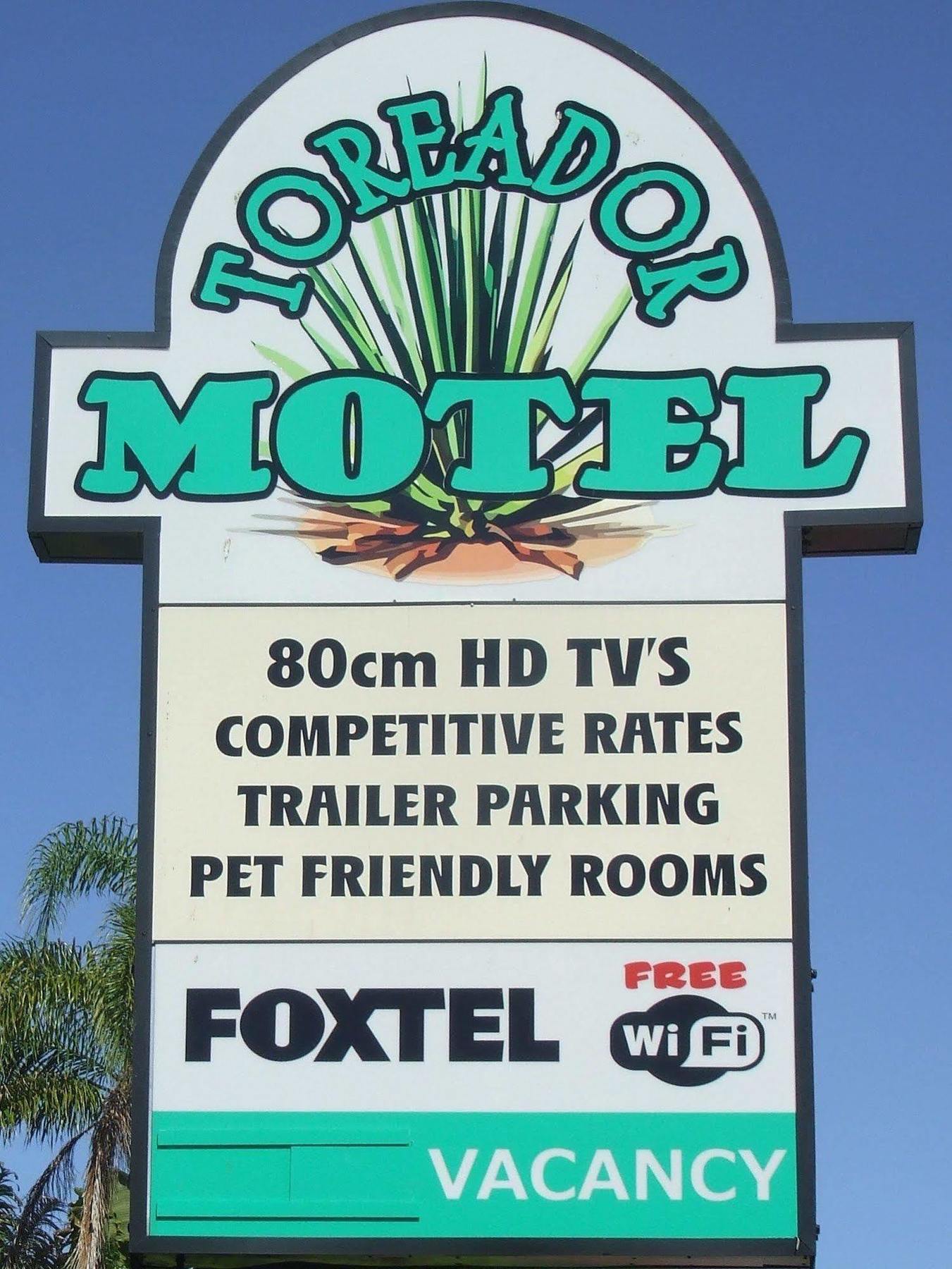 โทเรดอร์ โมเทล Motel คอฟฟ์ฮาร์เบอร์ ภายนอก รูปภาพ